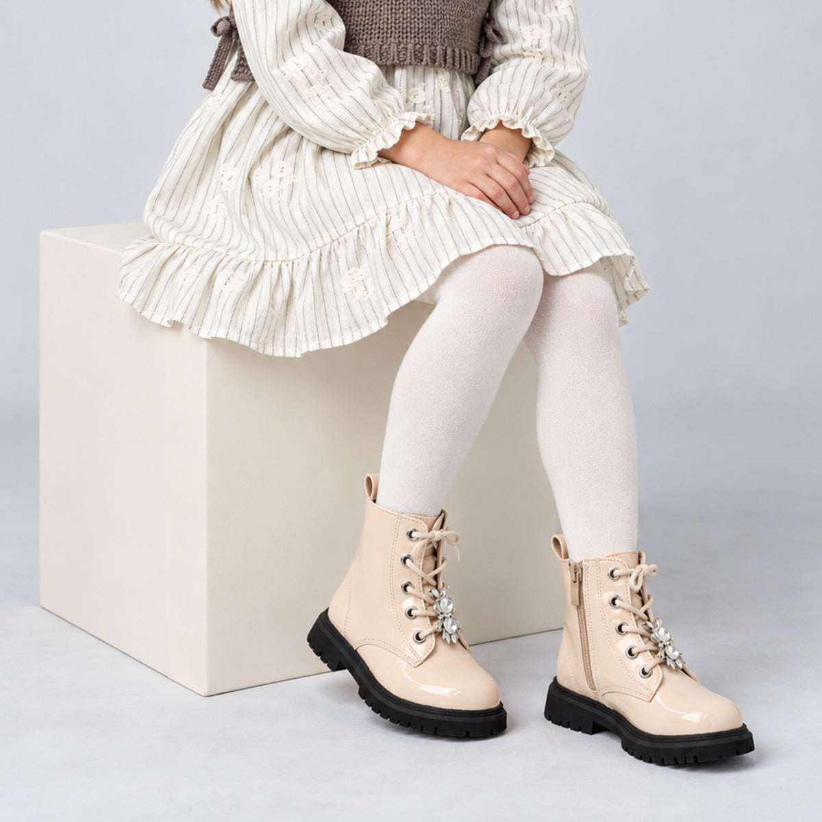 IQKIDS 18.LILI-205 Μπέζ Αρβηλάκι Με Κορδονια Και Φερμουάρ Για Κορίτσια